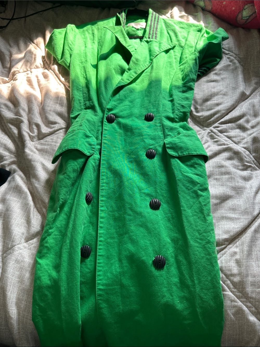 Double-Breasted Green Women's vintage dress